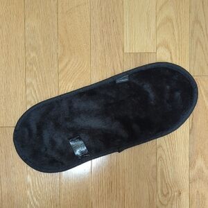 ✨FREE✨ MAC Makeup Remover Cloth